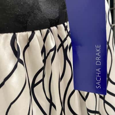 Sasha Drake Sz 12 silk Dress Black  / White 