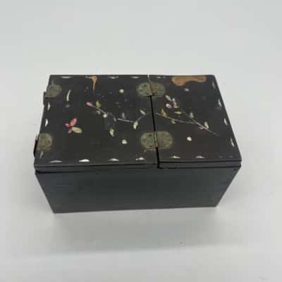 Antique Black Lacquered Japanese Box [B#20]