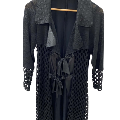  David pond Womens  Size 14 Black  tie up jacket/top