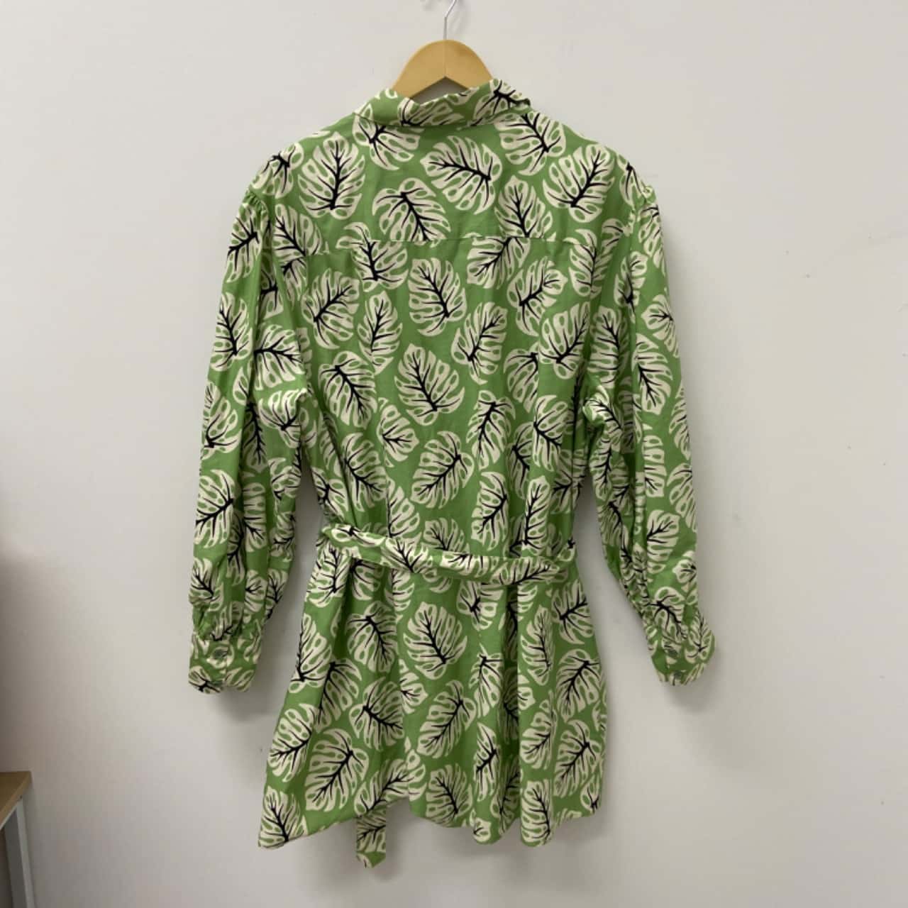 Zara Womens Size XXL Long Sleeve Green Dress(s) Zara Womens Size XXL Long Sleeve Green Dress(s)
