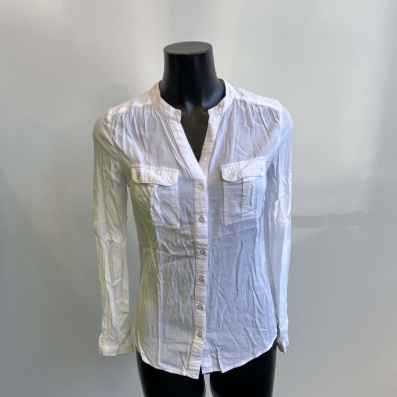Womens Size 6 Long Sleeve Blouse White