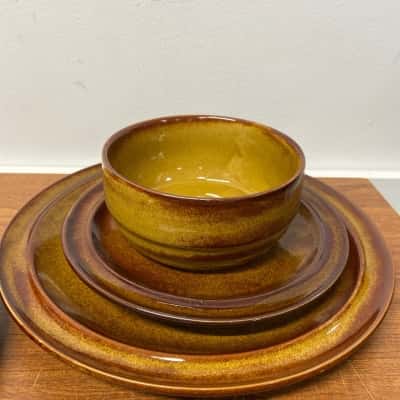 ***PICK UP ONLY*** Drostdy Stonecraft dinnerware 