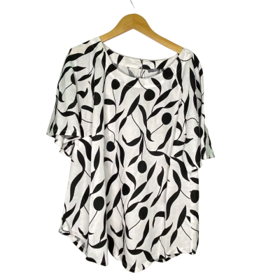 Regatta Womens  Size 18 Short Sleeve Top Black  / Pattern / White 