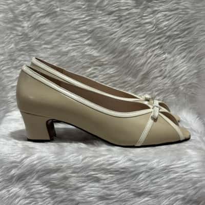  Women’s Soft tread by Allino pumps 