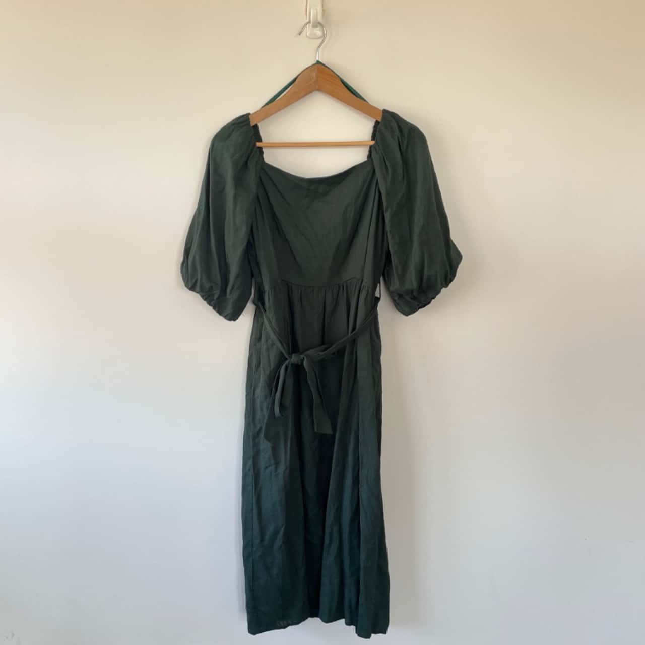 Spicy Sugar Dark Green Shirred Puff Sleeve Midi Dress Size 14 / XL (s) -  New Without Tags | Salvos Stores