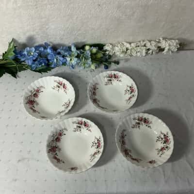 Royal Albert "Lavender Rose" Bone China Set of 4 Cereal Bowls