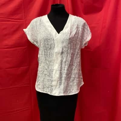  ***Womens "Studio.W" Size 10 Grey / White V Neck Top