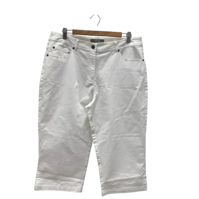 BNWT Yarra Trail 3/4 Pants Size 14 