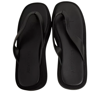  Womens  Size 9 Flats Black  