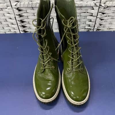 Django & Juliette  Unisex  Size 41 Green Lace up Boots