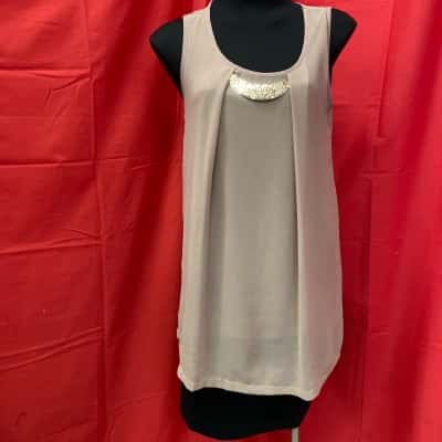  Womens  Size 10 Tom dick and Harry Sleeveless Evening Top Oyster colour