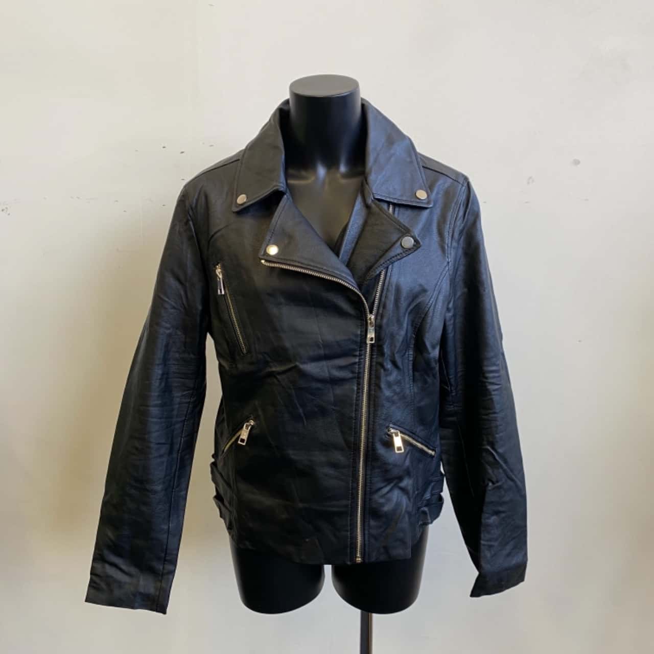 black jacket size 18