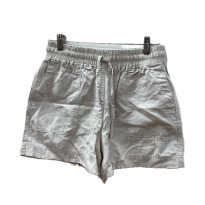 Country Road Womens  Size 8 White shorts 