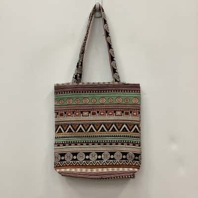 Zip Up Pattern Tote Bag