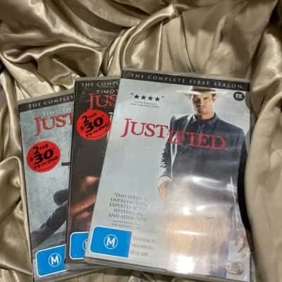 Justified Seasons 1-3 9 Discs 