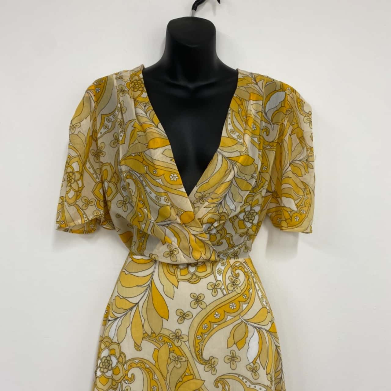 yellow dress size 14