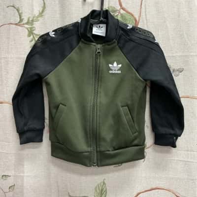 Kids Adidas Jumper  Size 12-18m  Black  / Green 