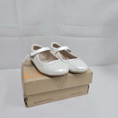 Clarks Kids  Size 29 'AUBREY WHITE PEARL' Shoes 