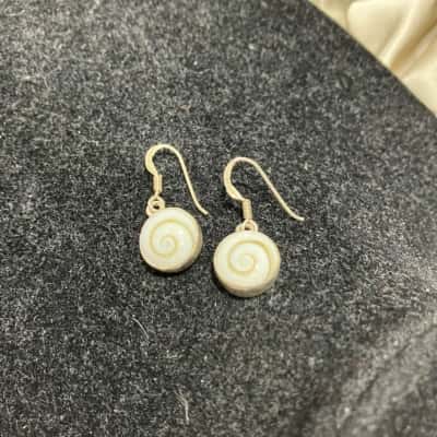  Circle Womens Loop Earrings Silver / White 925