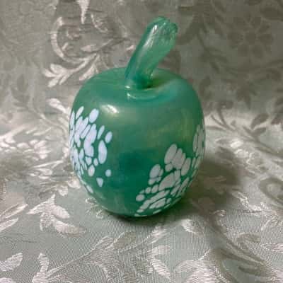 Hadeland Glass Apple by Gro Bergslien