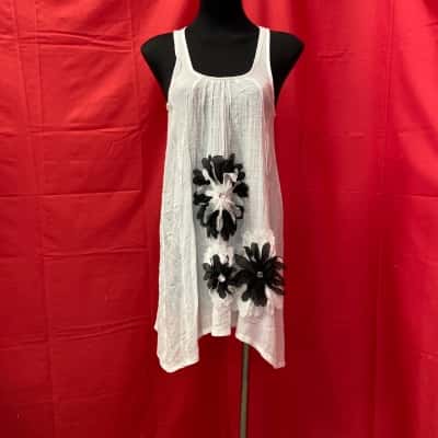 Filo Womens  Size 10 Black  / White Top