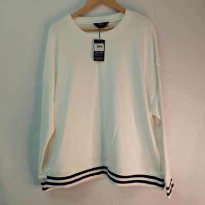 Givoni Womens  Size 18 Jumper White 