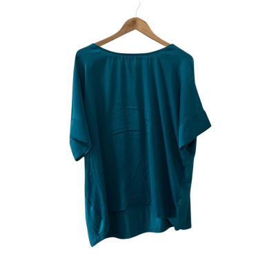 BNWT Liz Jordan Satin Knit Back Top 