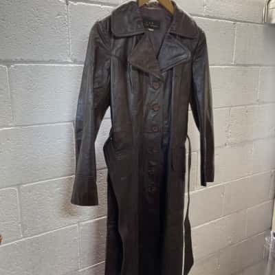 R & D leather Womens  Size 14 Brown 