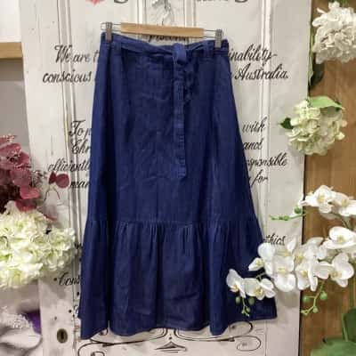 Princess Highway Brand! NWOT TIERED WAISTLINE SASH MAXI SKIRT! Womens  Size 12 A-Line Skirt / Maxi Skirt Navy Blue 