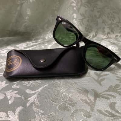 Ray-Ban Mens Wayfarer Sunglasses
