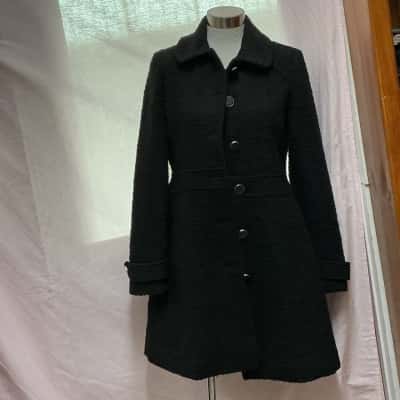 Review Womens  Size 10 Winter Coat Black  