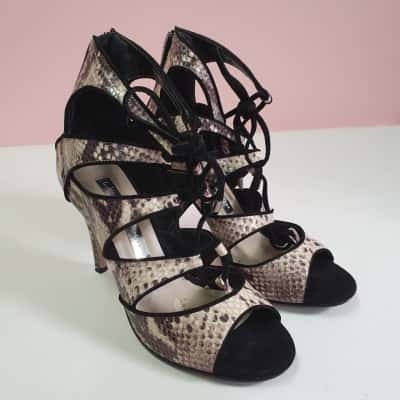 Wayne Cooper Women's Size 38 Genna Natural Snake Print Heels 