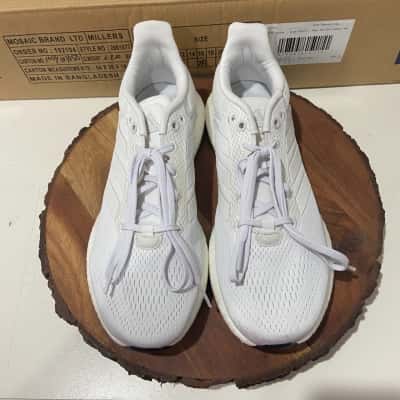 Adidas Pureboost Mens Size 9 Sneakers