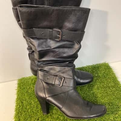 Corelli Womens  Size 9 leather upper Boots 