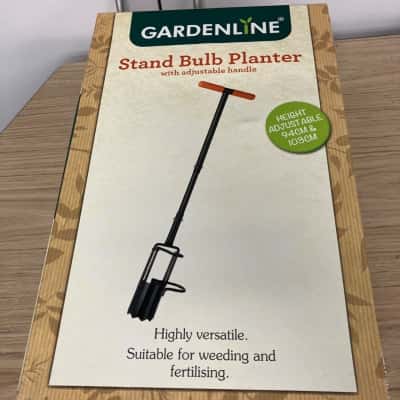 Stand bulb planter