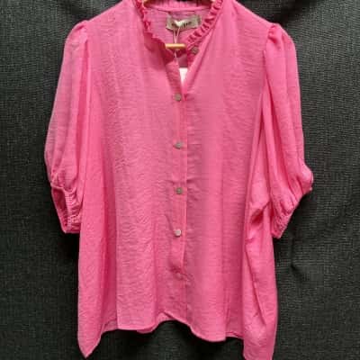 Eb&Ive shiny pink blouse