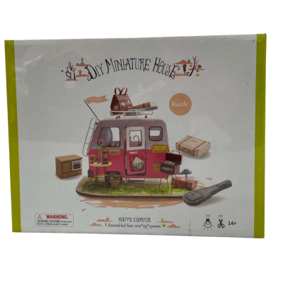 DIY Miniature House “Happy Camper”.