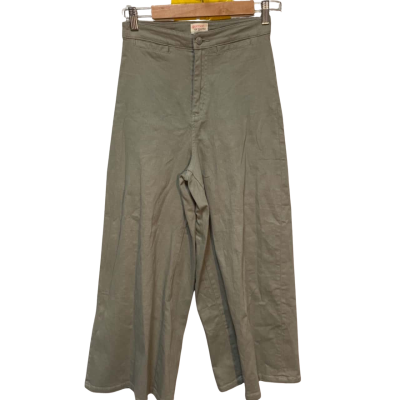 BNWT Gorman Size 8 Sage Green Pants