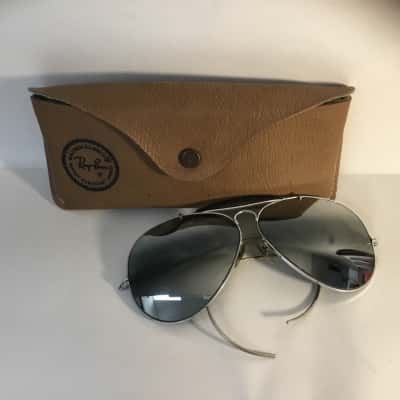 Vintage  Mens Aviator Sunglasses as pictured