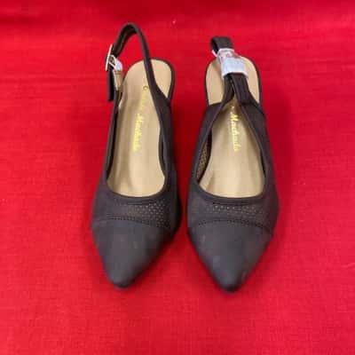  Womens Andre's Machada Size 33 Brown Sling Back Shoes - Made in Spain