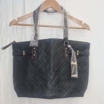 Avon Life Fashion Womens Handbag Black  