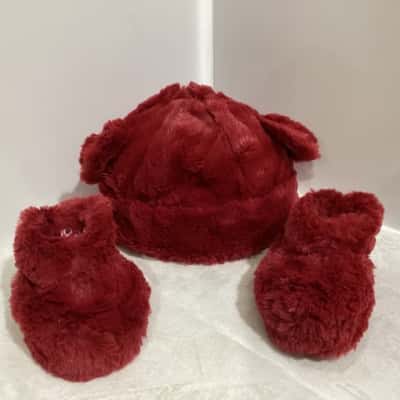  Pumpkin Patch Red Faux Fur Baby Hat and Bootee set