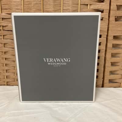 BNIB Set of 2 Wedgwood Vera Wang Duchess Goblet Wine Glasses Crystal Wedding Party Birthday 