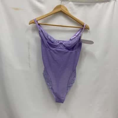 Women's Hiacinth Lingerie, Size 16C