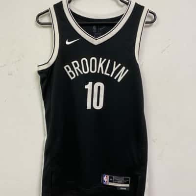 NBA / Nike Mens  Size 40 Jersey Black  / White 
