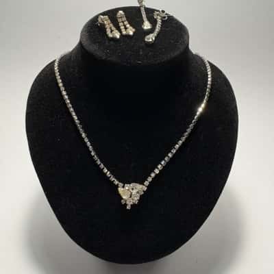 Stunning Sparkling Costume Jewellery Set of 3 Necklace & Earrings 