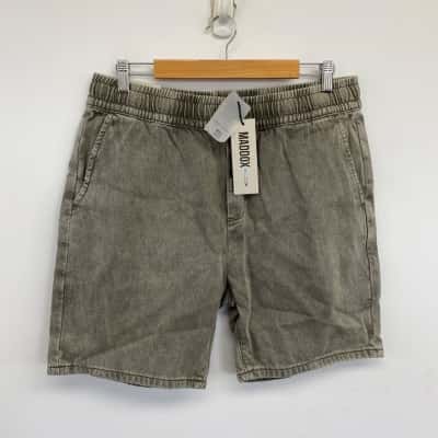 Maddox Green Washed Shorts  Size L