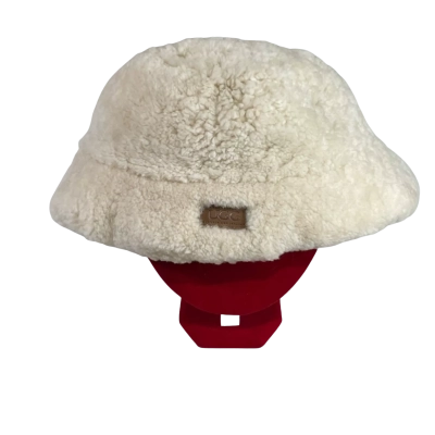 UGG Womens  Size L / XL Bucket Hat  Ivory