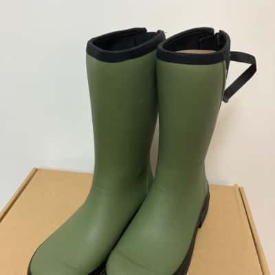 Merry People Mens  Size 42 Black  / Green Gumboots