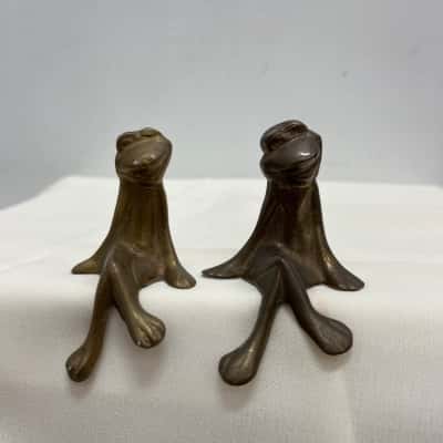 Vintage Brass Sitting Frogs 